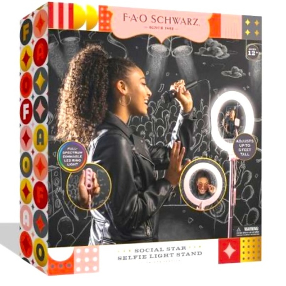 FAO Schwarz Social Star Selfie Light Stand